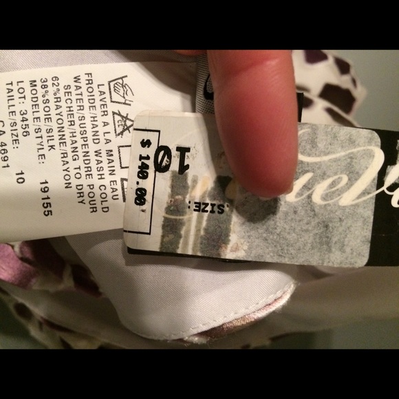 NueVa Sleeveless Top - Picture 5 of 5